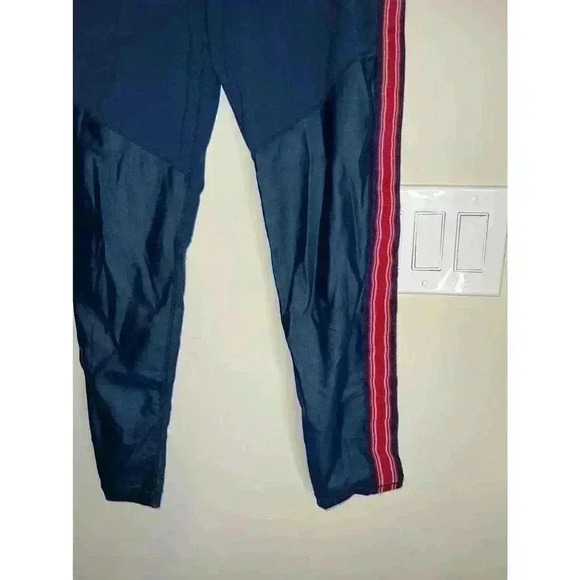 SOLD••Sweaty Betty the power leggings size medium - Picture 3 of 10